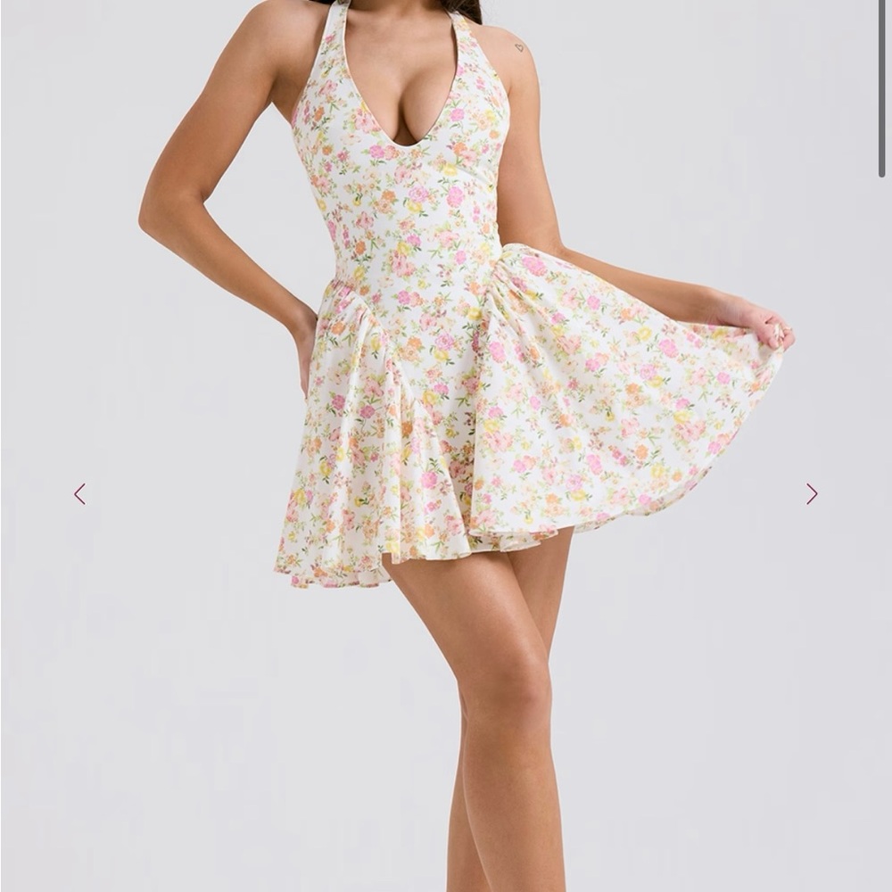 House of CB Valentia Meadow Print Halter Mini Dress Size Small NWT